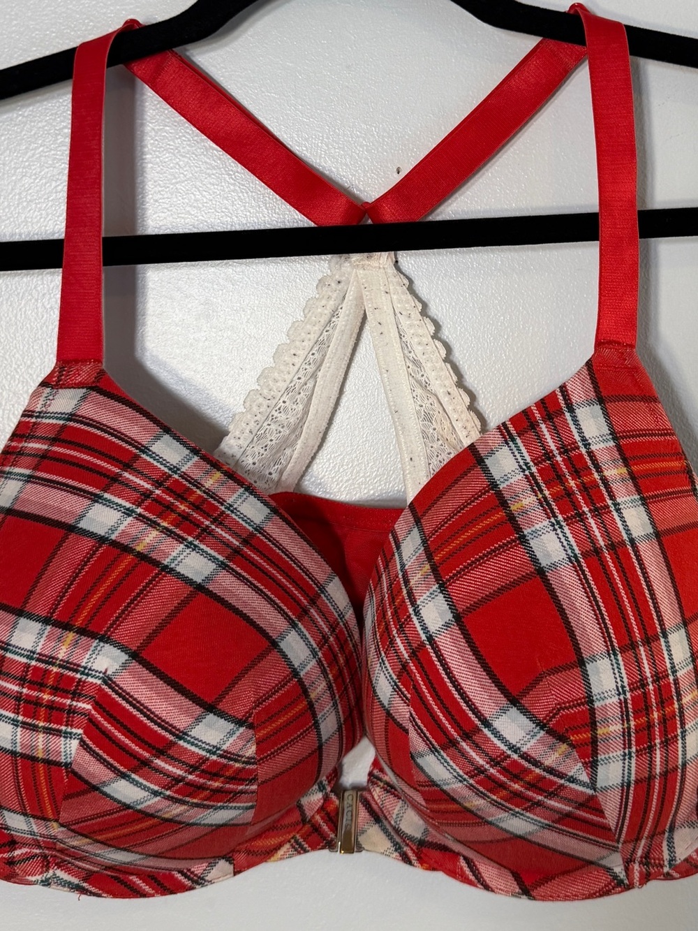Cacique Lane Bryant boost plunge bra 42D red tartan plaid front close lace GUC
